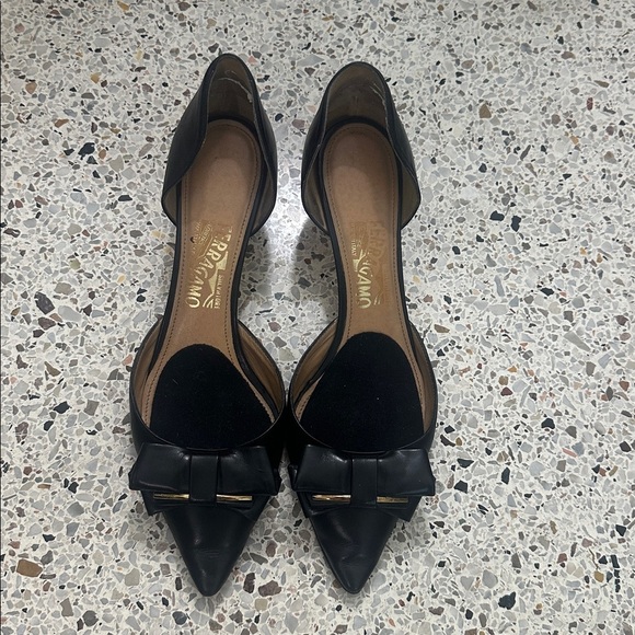 Ferragamo Arita leather D’Orsay pump kitten heel 9 black bow point toe - Picture 5 of 10